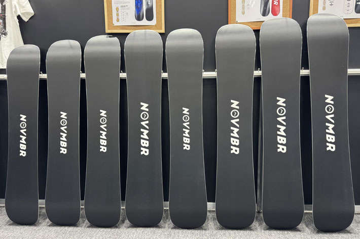 楽天市場】25-26 ノベンバー スノーボード NOVEMBER LIVER TOUR