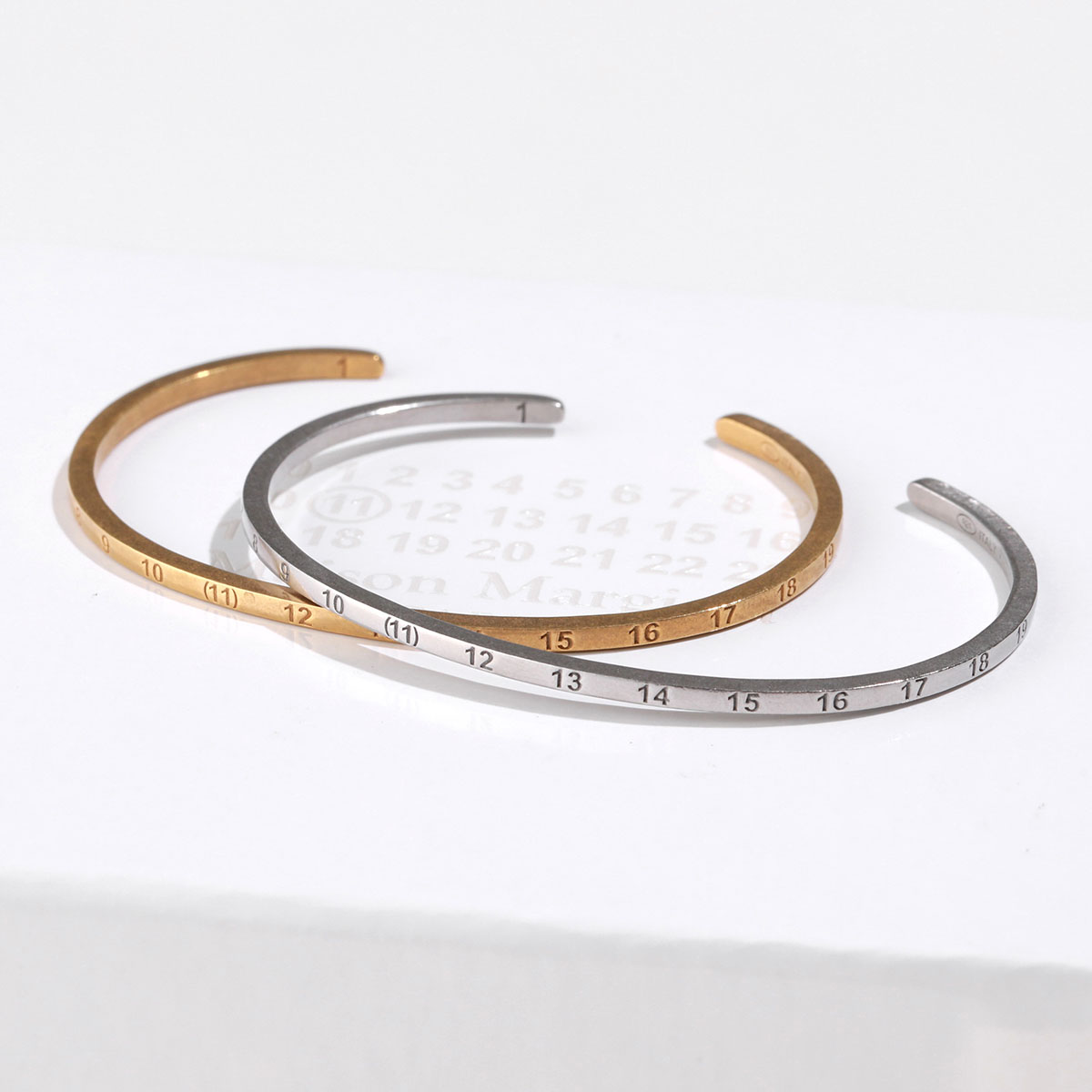 楽天市場】MAISON MARGIELA メゾンマルジェラ SI8UY0001 SV0129