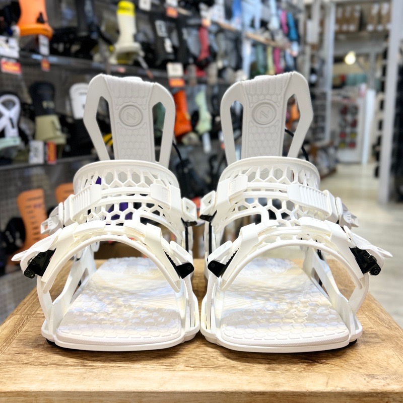 楽天市場】24-25 NIDECKER FLOW FENIX ｶﾗｰ:WHITE Mｻｲｽﾞ ナイデッカー