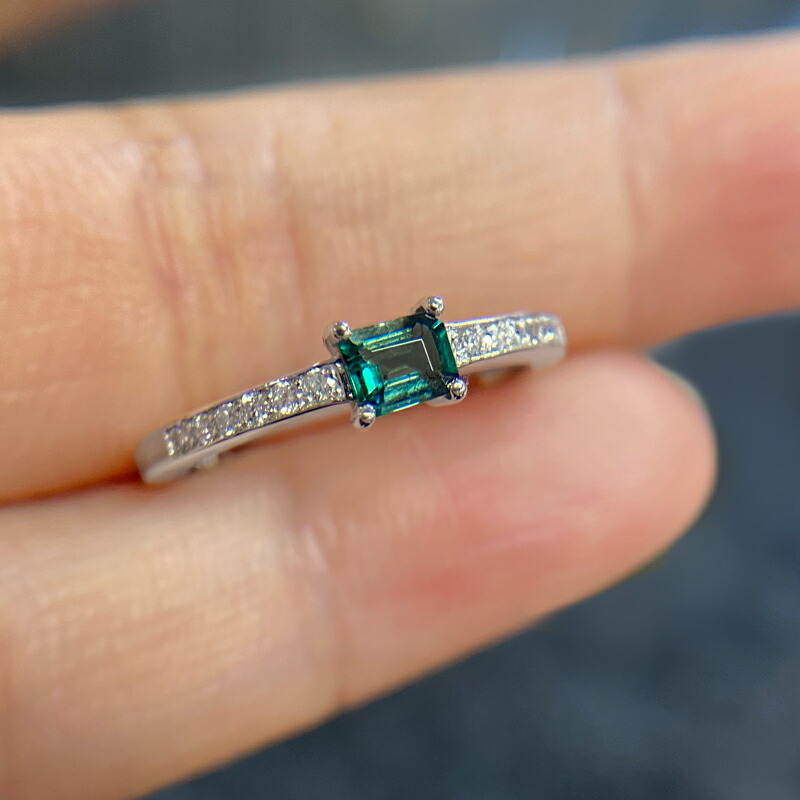 楽天市場】グランディディエライト 0.25ct ダイヤモンド リング 12号