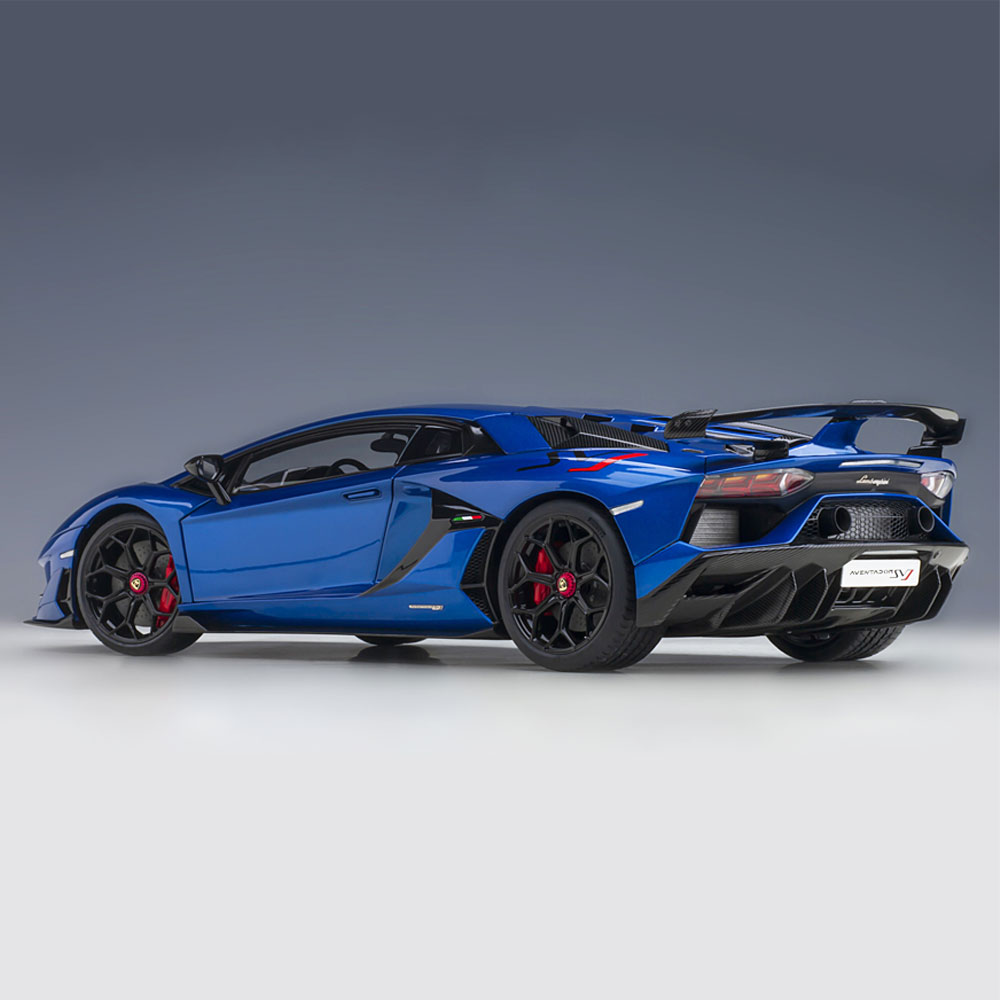 楽天市場】ミニカー 1/18 ランボルギーニ アヴェンタドール SVJ