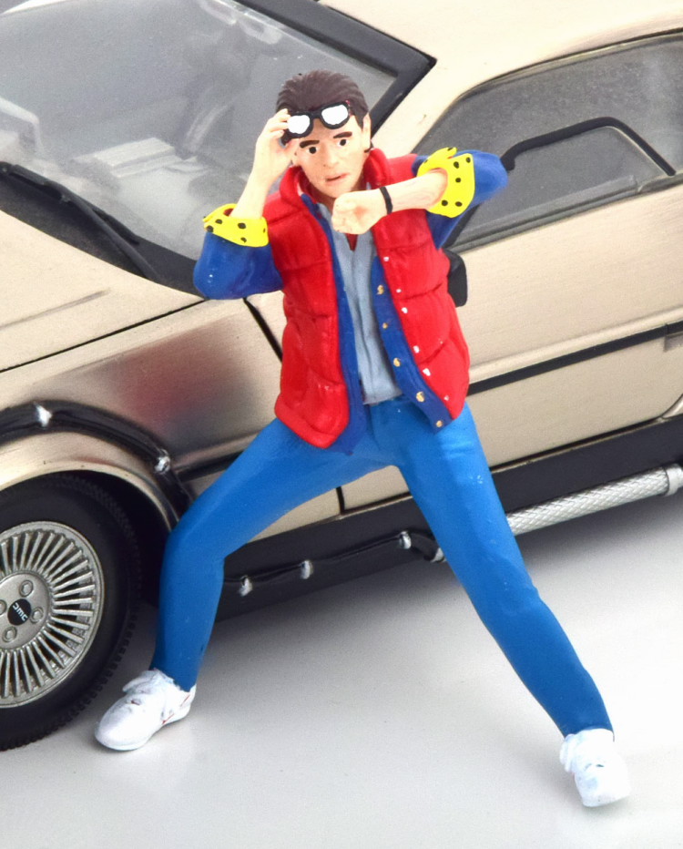 楽天市場】トリプル9 1/18 フィギュア マーティ・マクフライ バック