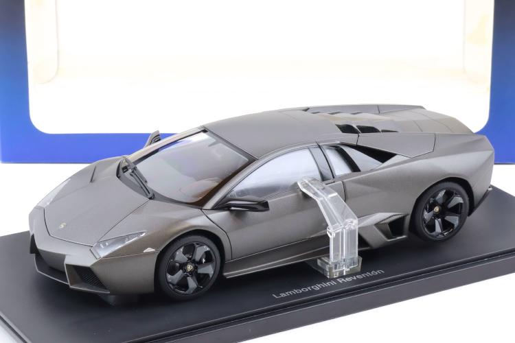 楽天市場】オートアート 1/18 ランボルギーニ レヴェントン マット
