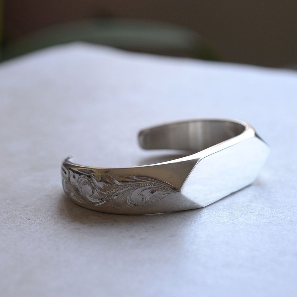 楽天市場】ハワイアンジュエリー バングル シグネットミラー メンズ