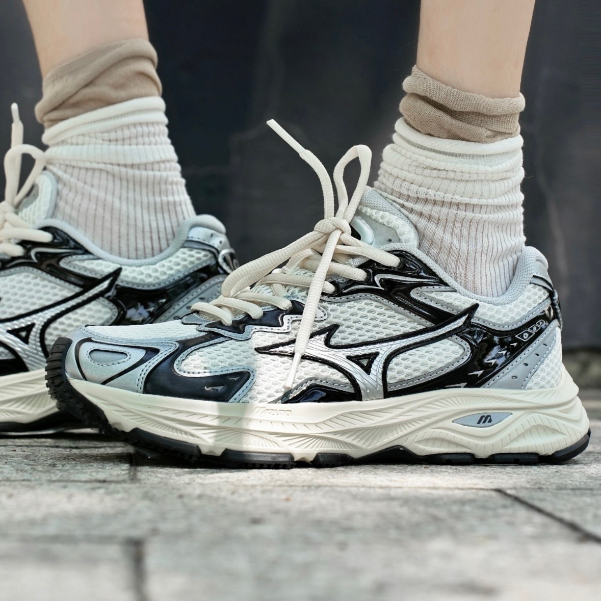 MizunoHonolulu限定ランニングシューズ ホワイト MizunoHonolulu限定