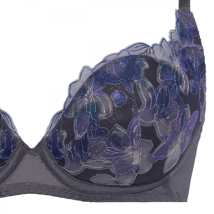 楽天市場】☆セール23％OFF☆[トリンプ]天使のブラ 魔法のハリ感596