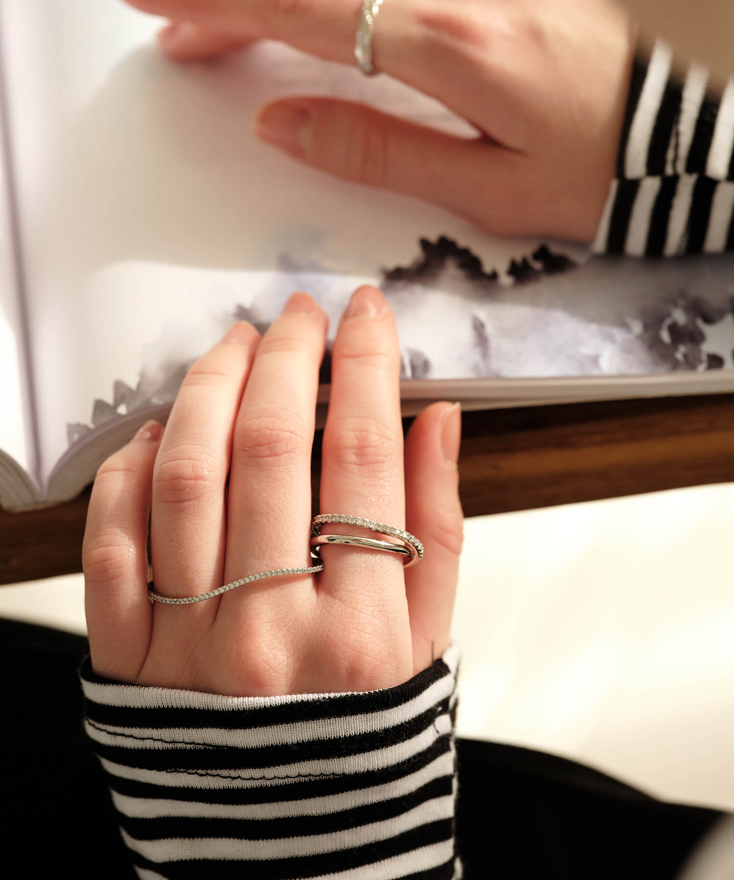 楽天市場】ビジューライン ダブルフィンガーリング 指輪 レディース