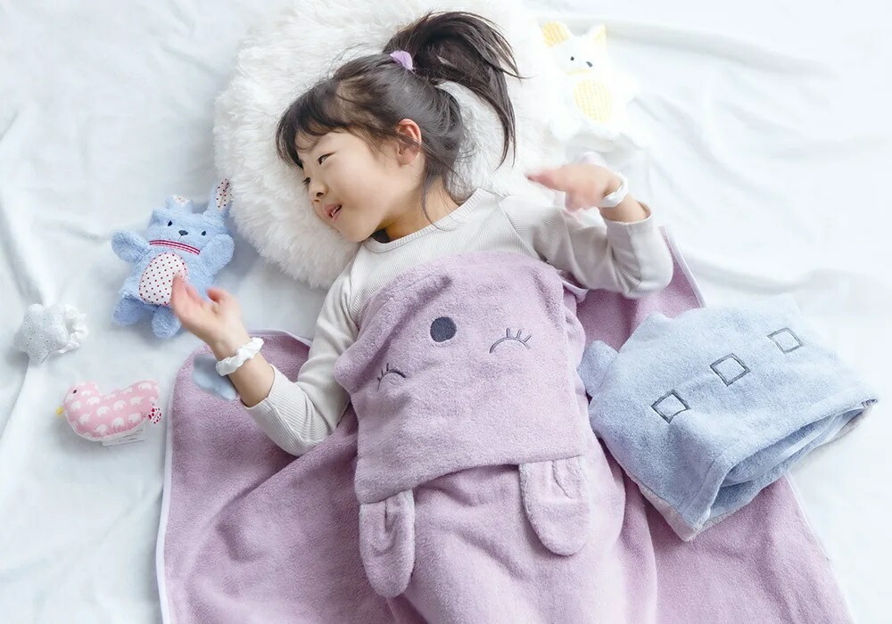 楽天市場】ブランケットクッション フード付きタオル 湯上げ おくるみ