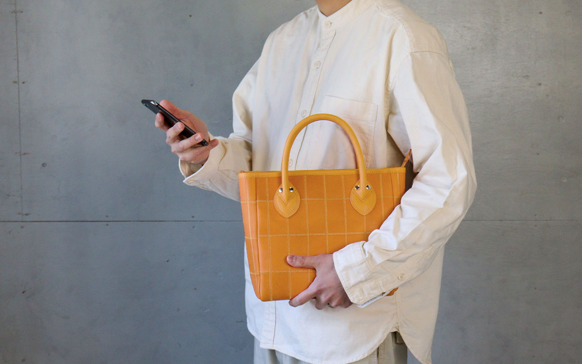 楽天市場】トートバッグ 本革 小さめ TRION トライオン ミニトート