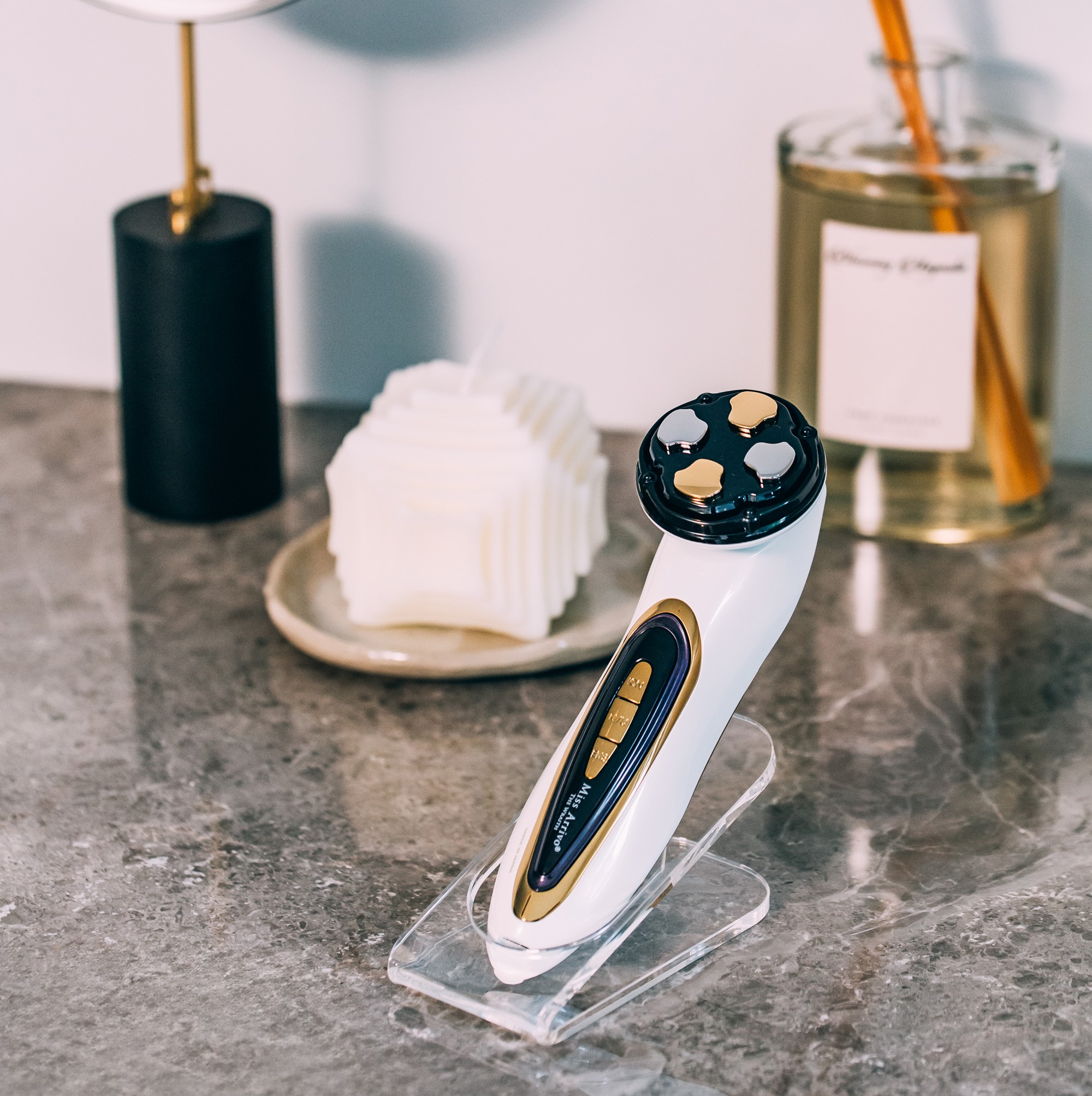 楽天市場】美顔器【A. GLOBAL公式】 EMS リフトアップ Miss Arrivo THE