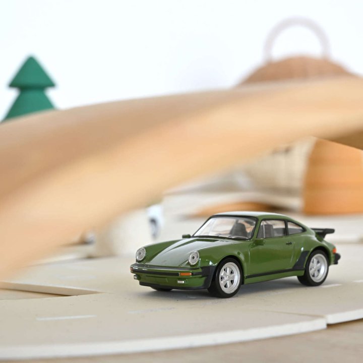 楽天市場】【国内在庫品】ノレヴ 1/43 ポルシェ 911 (930) ターボ 1978