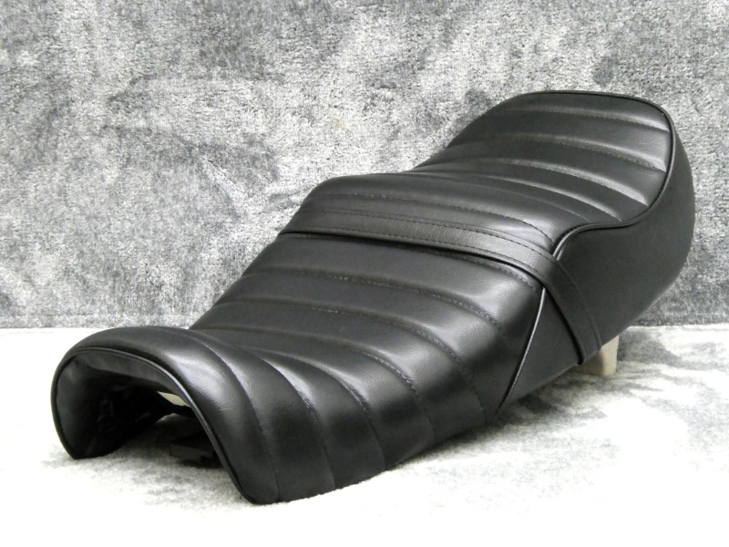 楽天市場】ジェイド250 黒皮 タックロールシート : カスタムパーツ DJ