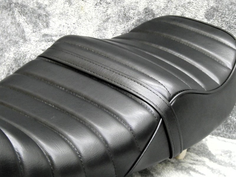 楽天市場】ジェイド250 黒皮 タックロールシート : カスタムパーツ DJ