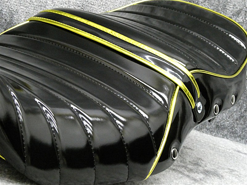 楽天市場】バリオス 1型 黒金エナメル 鋲打ち タックロールシート