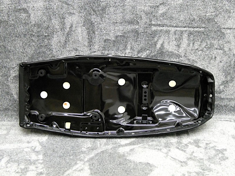 楽天市場】旧CB400F鉄板 鋲打ち 純正仕様シート あんこ抜き