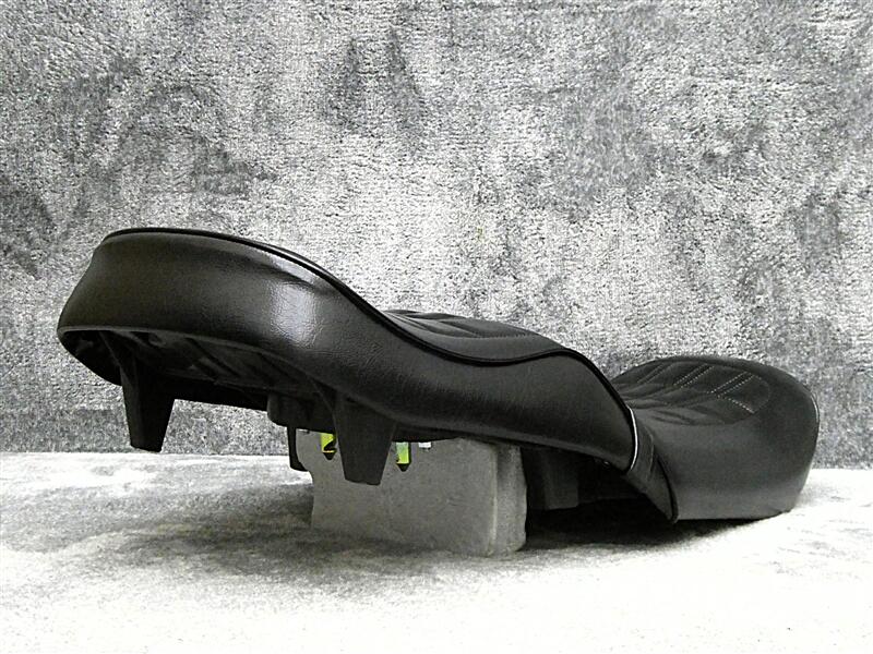 楽天市場】ZRX1100 ZRX1200 カスタムシート 黒E4 / ダエグ ZRX1200R