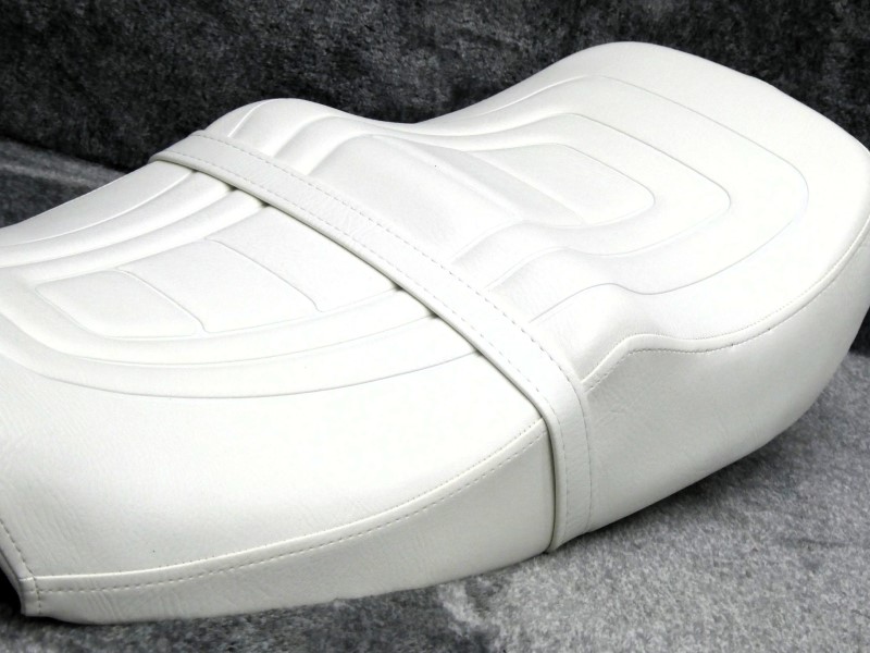 楽天市場】CBX400F 白 純正タイプ シート / アンコ抜き