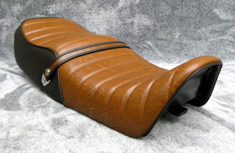 楽天市場】gsx250e ゴキ シートの通販