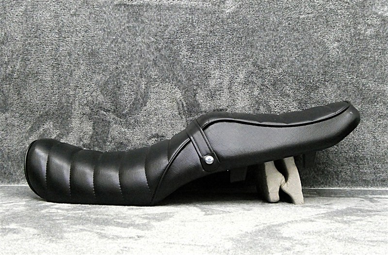 楽天市場】バリオス 2型 黒皮 タックロールシート /ブラックBALIUS