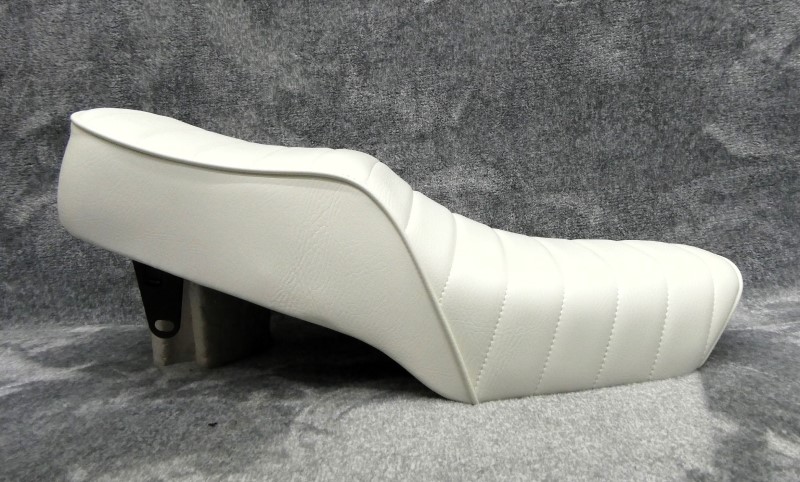 楽天市場】GN125 白皮 タックロールシート : カスタムパーツ DJ