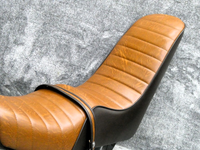 楽天市場】GN125 茶ツートン 三段シート / GN125H GN125-2F 3段