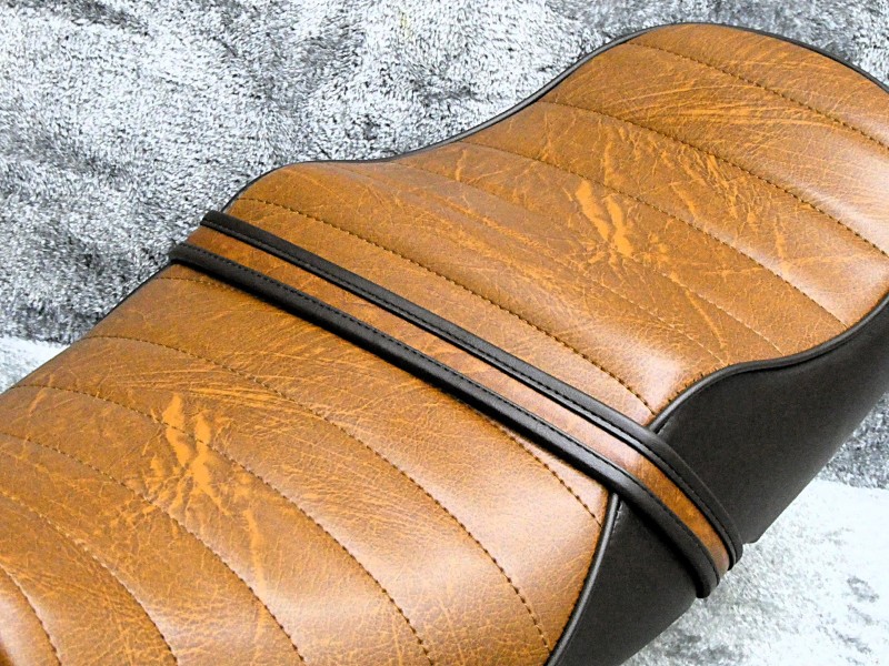 楽天市場】XSR125 茶ツートン タックロールシート /ブラウン RE46J