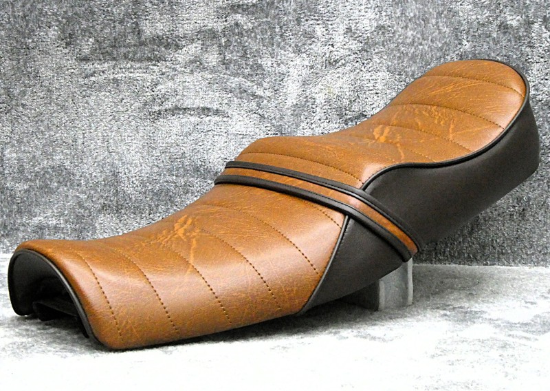 楽天市場】XSR125 茶ツートン タックロールシート /ブラウン RE46J