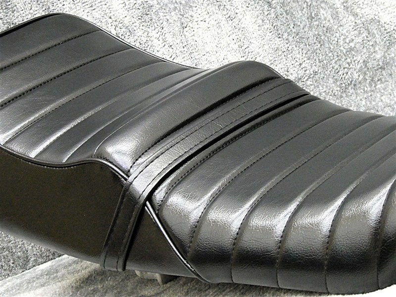 楽天市場】Z400FX 黒皮 タックロールシート/あんこ抜き ブラック