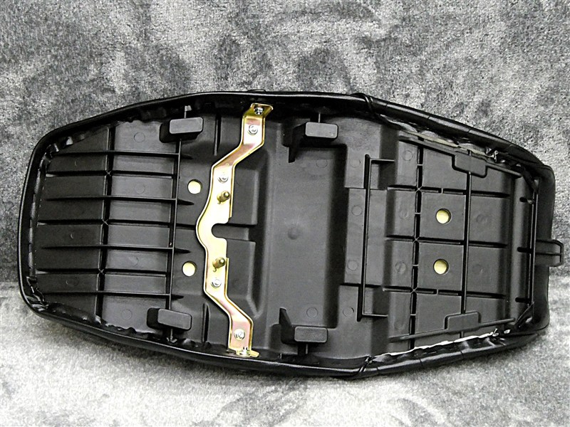 楽天市場】ZRX400 黒皮 タックロールシート /段シート ブラック ZRX400