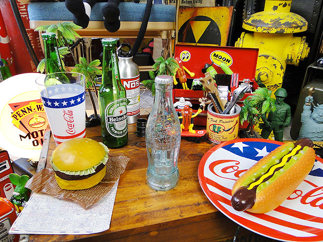 楽天市場】コカ・コーラ 1910's コンツアーボトル ボトルオープナー