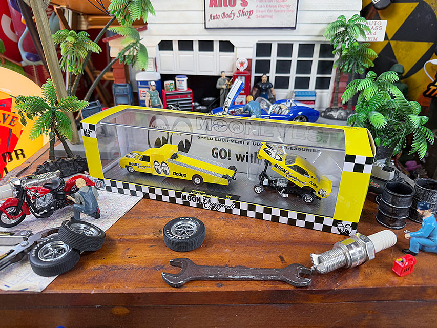 楽天市場】ムーンアイズ限定 M2 ミニカー 1974年 ダッジ トラック