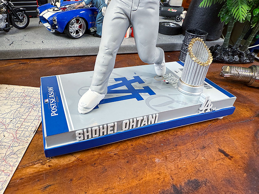 楽天市場】世界限定7000体 2024年ワールドシリーズ優勝記念