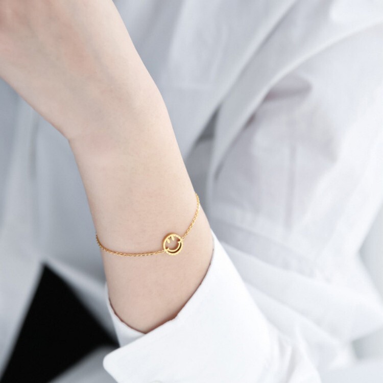 楽天市場】ステンレス ニコちゃん スマイル 笑顔 ブレスレット 金属