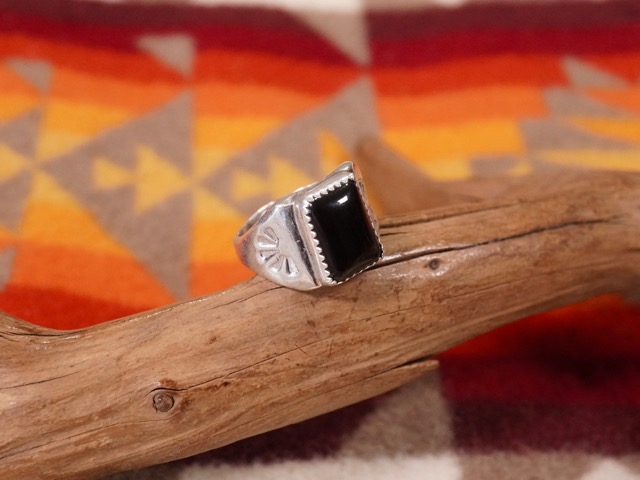 楽天市場】INDIAN JEWELRY : NAVAJO BLACK ONYX RING / インディアン