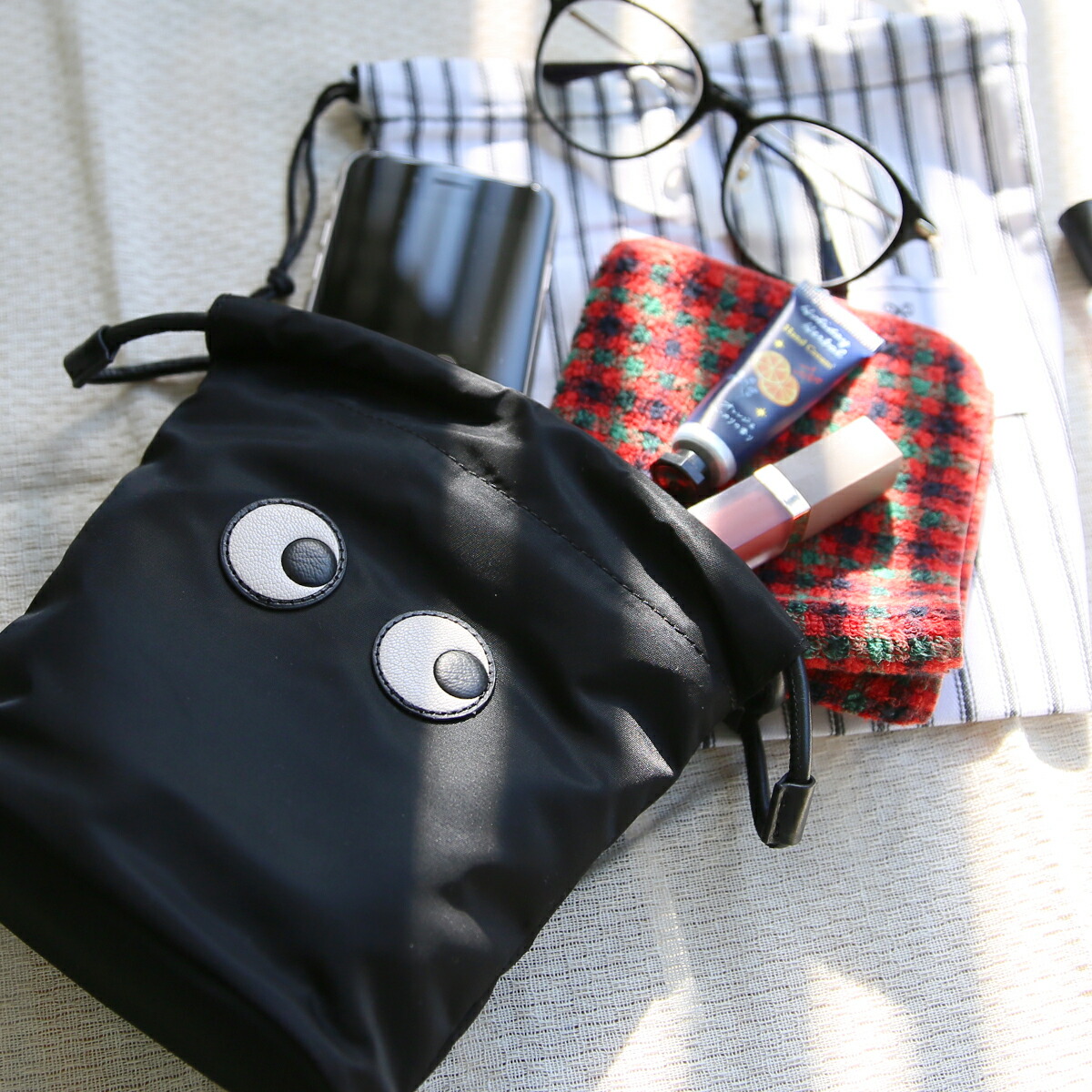 楽天市場】ANYA HINDMARCH アニヤ・ハインドマーチ アイズ ドロー