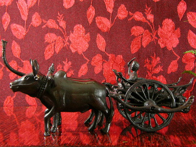 楽天市場】細部まで職人技が光る 牛車の置物 銅製のオブジェ アジアン