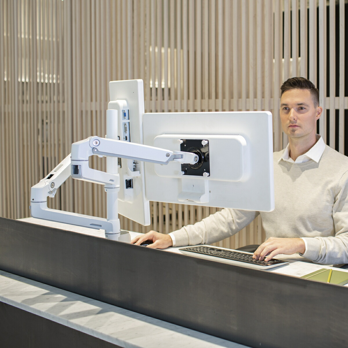 楽天市場】【モニターアーム】エルゴトロン LX デスクマウント