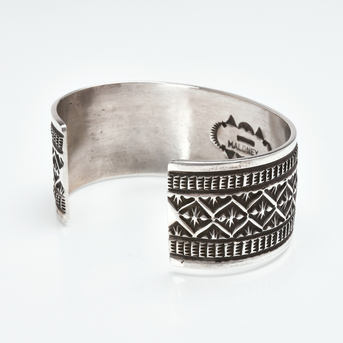 楽天市場】【FUNNY公式ストア】 ナバホ族 Leonard Maloney ビズビー