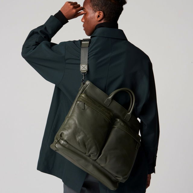 楽天市場】SONNE（ゾンネ）Begin(ビギン) シュリンクレザー 2WAY