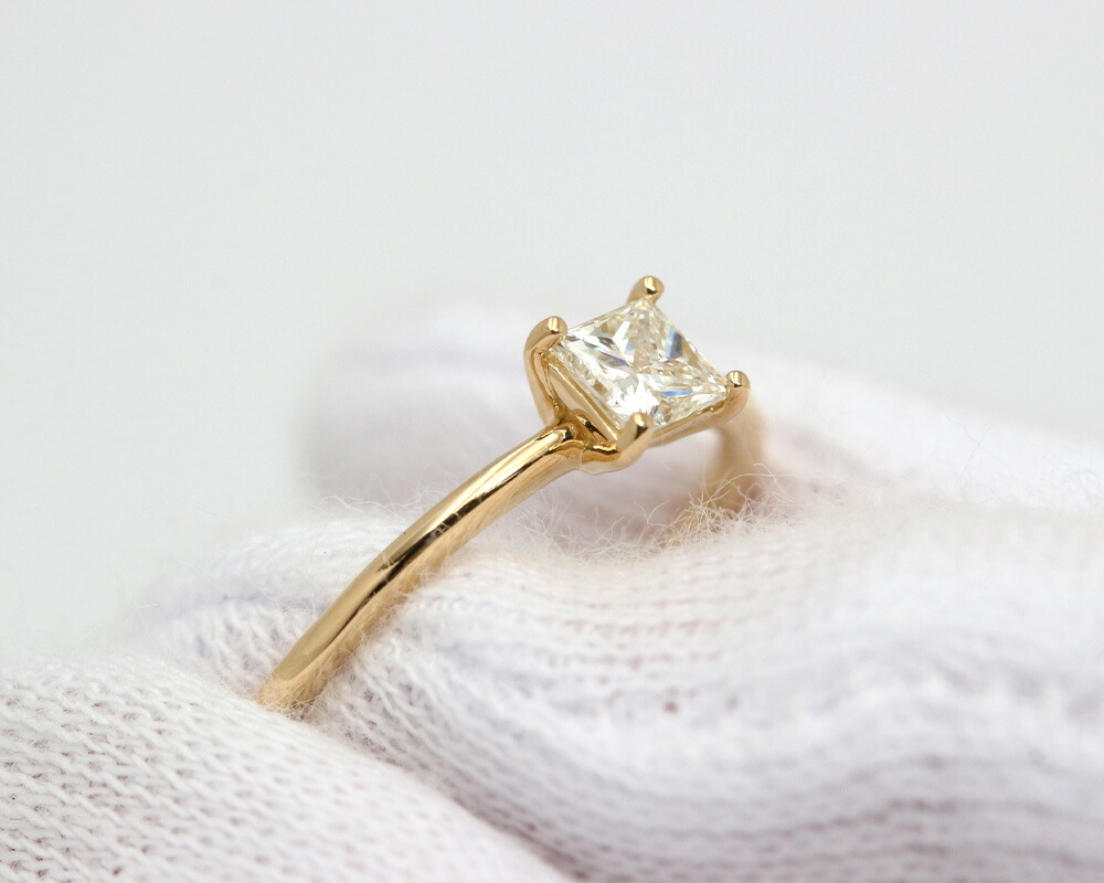 楽天市場】「プリンセスカット」 一粒 リング ダイヤモンド 0.294ct【J