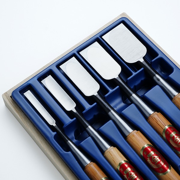 楽天市場】鑿 5本組 セット 本職用 高級 追入のみ 赤樫柄 木箱入り