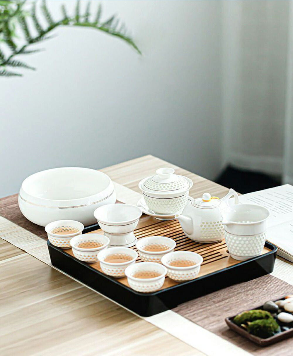 楽天市場】IwaiLoft 透かし模様で茶の色が見える玲瓏磁器 玲瓏磁