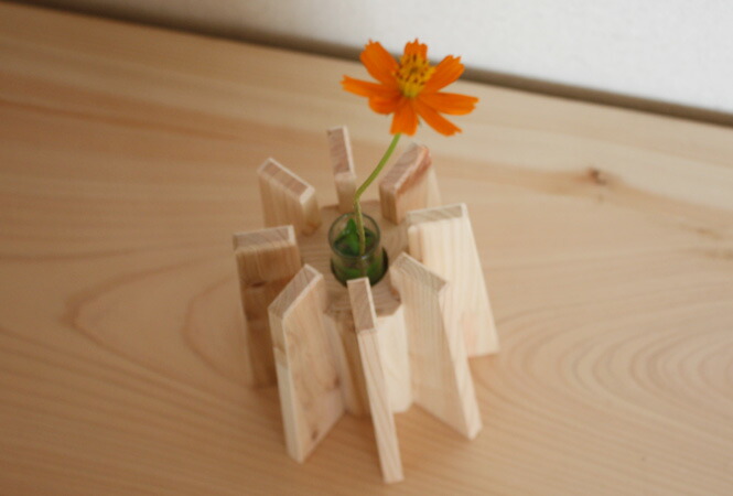 楽天市場】紀州ひのき材 花入れ 八角 12.5cmx15cm木製 花器 一輪挿し