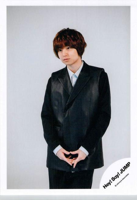 楽天市場】【新品】 Hey! Say! JUMP・【公式写真】・・伊野尾慧・ 2017