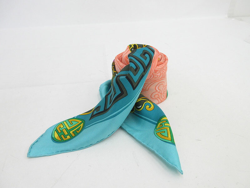 楽天市場】Cartier(カルティエ) ドラゴン スカーフ 大判 ブルー