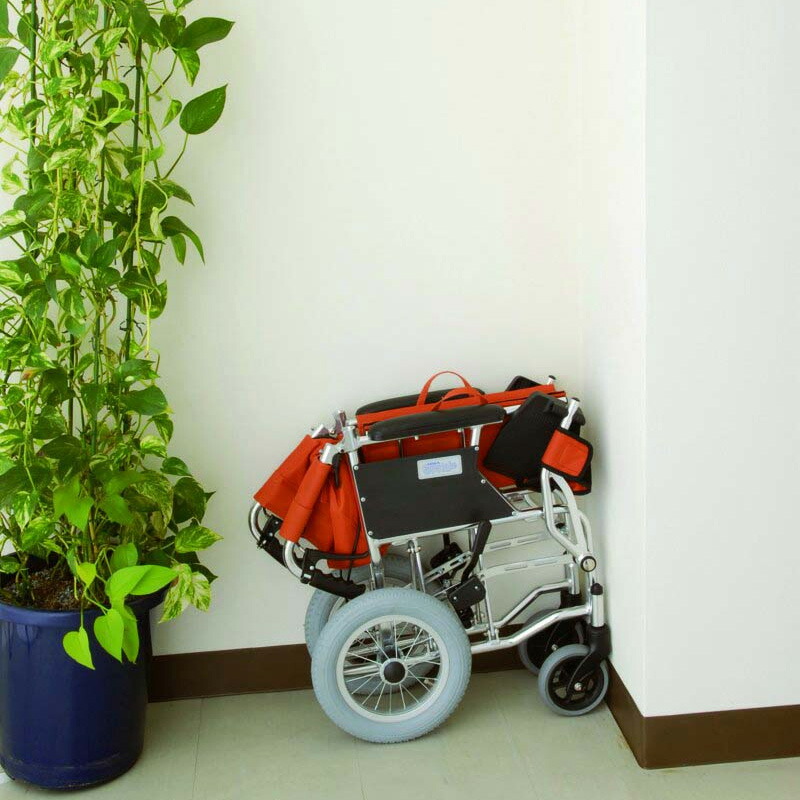 楽天市場】車椅子 車いす 車イス 12インチ 軽量 コンパクト 折りたたみ