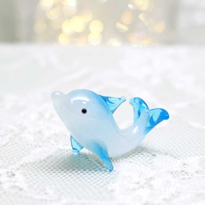 楽天市場】ガラス細工 ミニイルカ(尾上) イルカ dolphin 海豚 魚 海