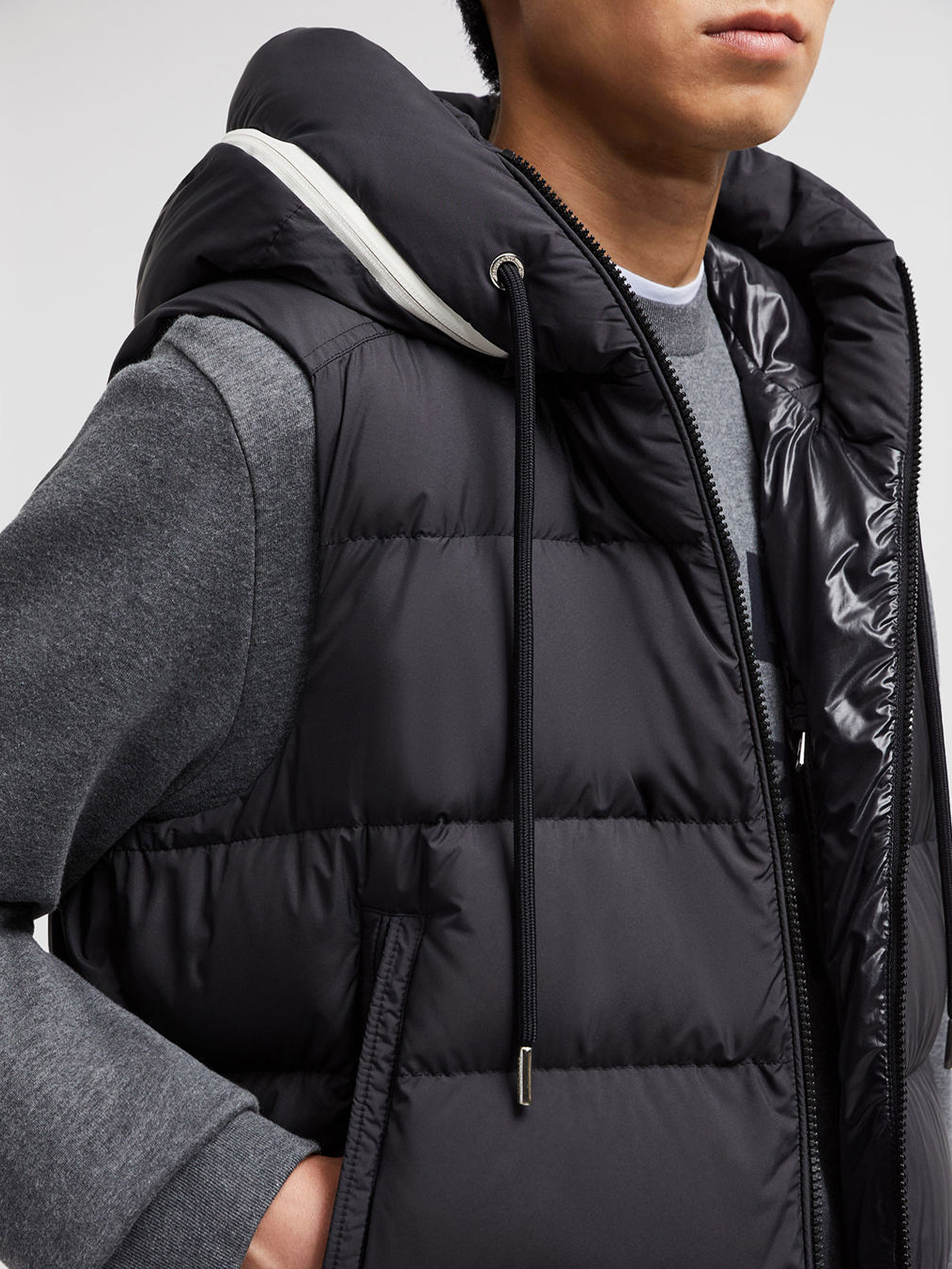 楽天市場】【定価239,800円(税込)】MONCLER モンクレール ジップロゴ