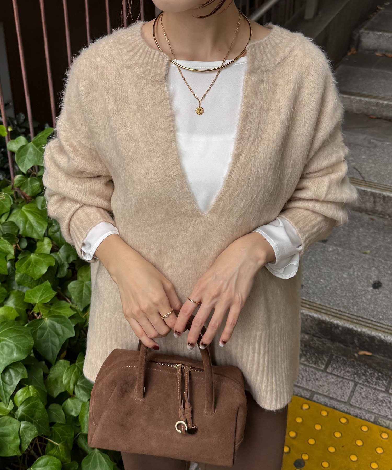 COLLAGE GALLARDAGALANTE｜エアリー深Vニット | Rakuten Fashion(楽天