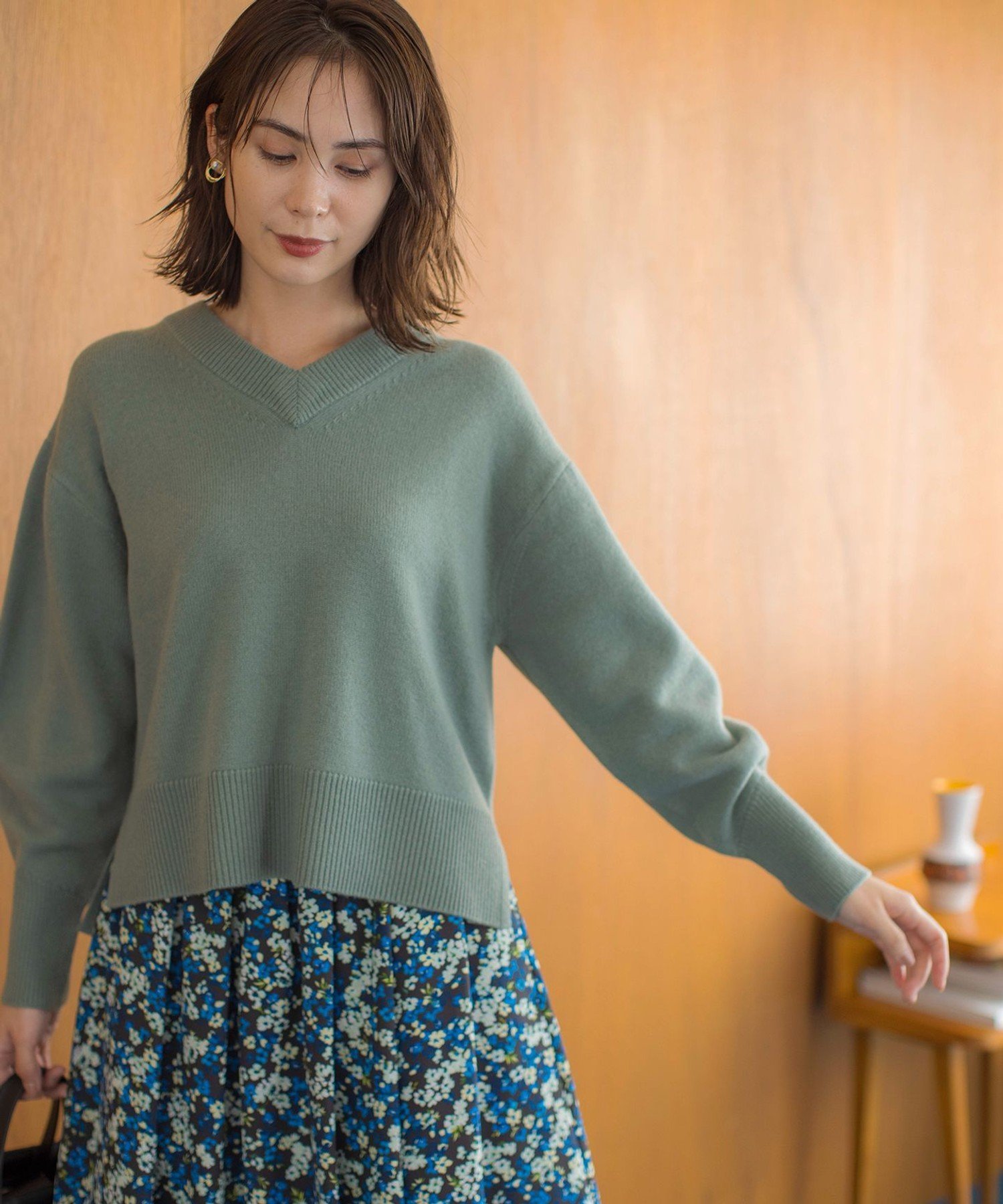 組曲｜【8色展開・手洗い可】ウールカシミヤミックス Vネックニット